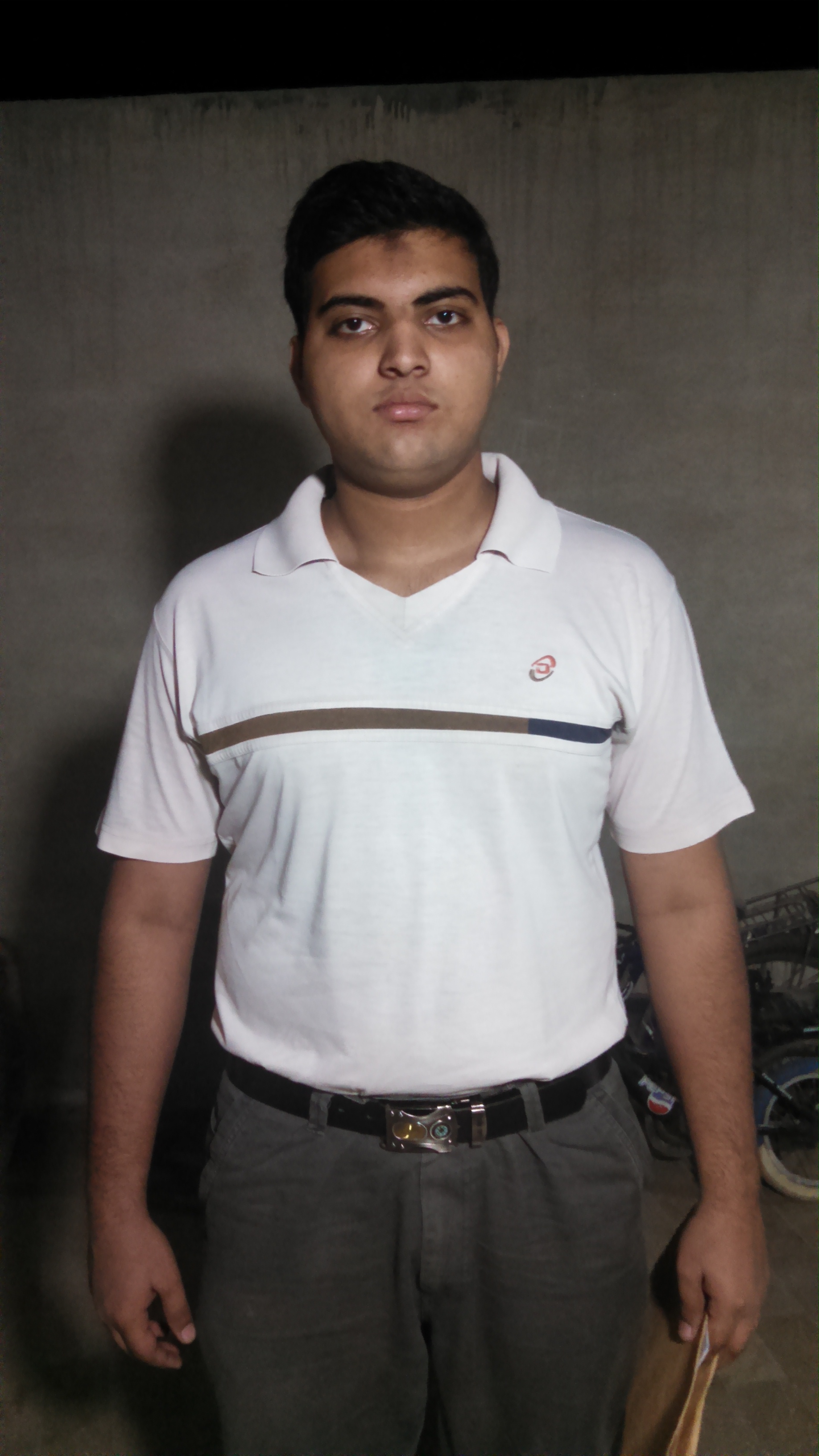 Moiz Akbar Khan Profile