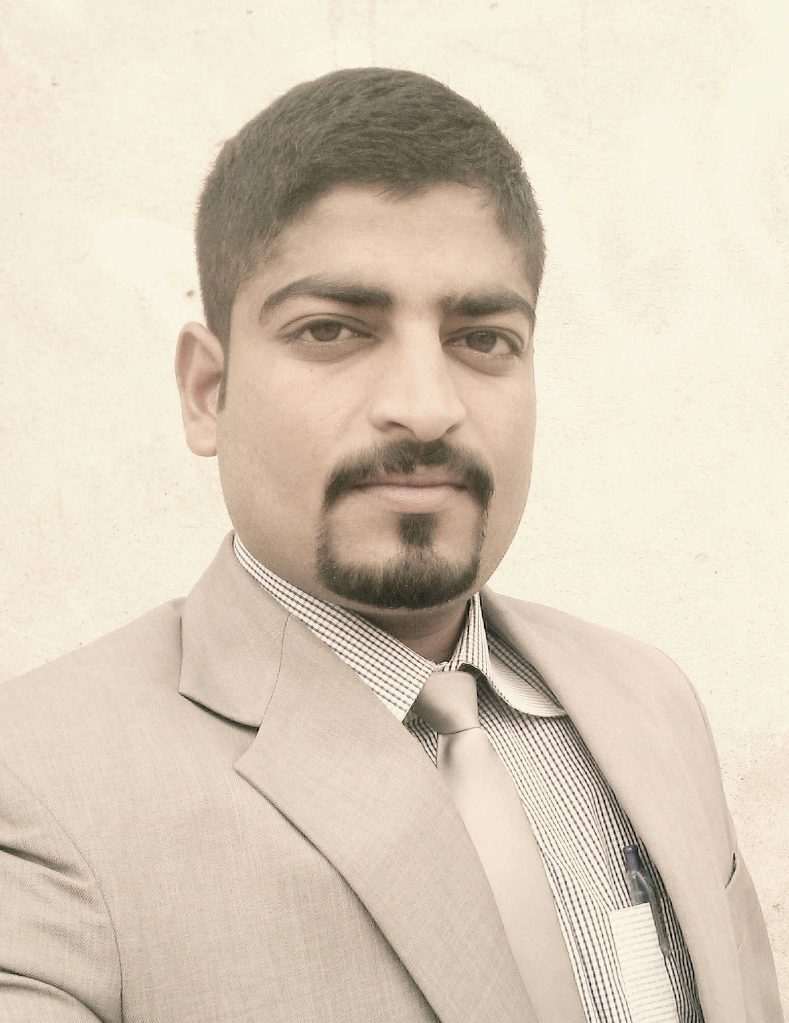 Zulqarnain . Photo Editing, Accounting, Excel, Mobile Phone, Brain Storming