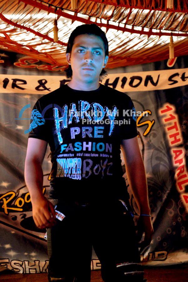 Muzamil Hussain Urdu