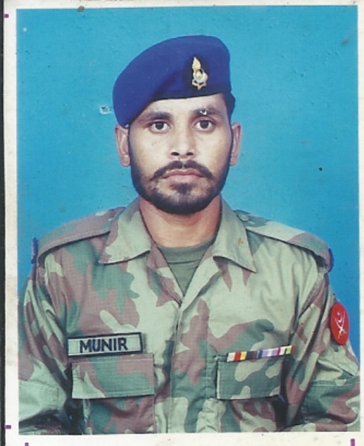 Munir Amad Dreamweaver