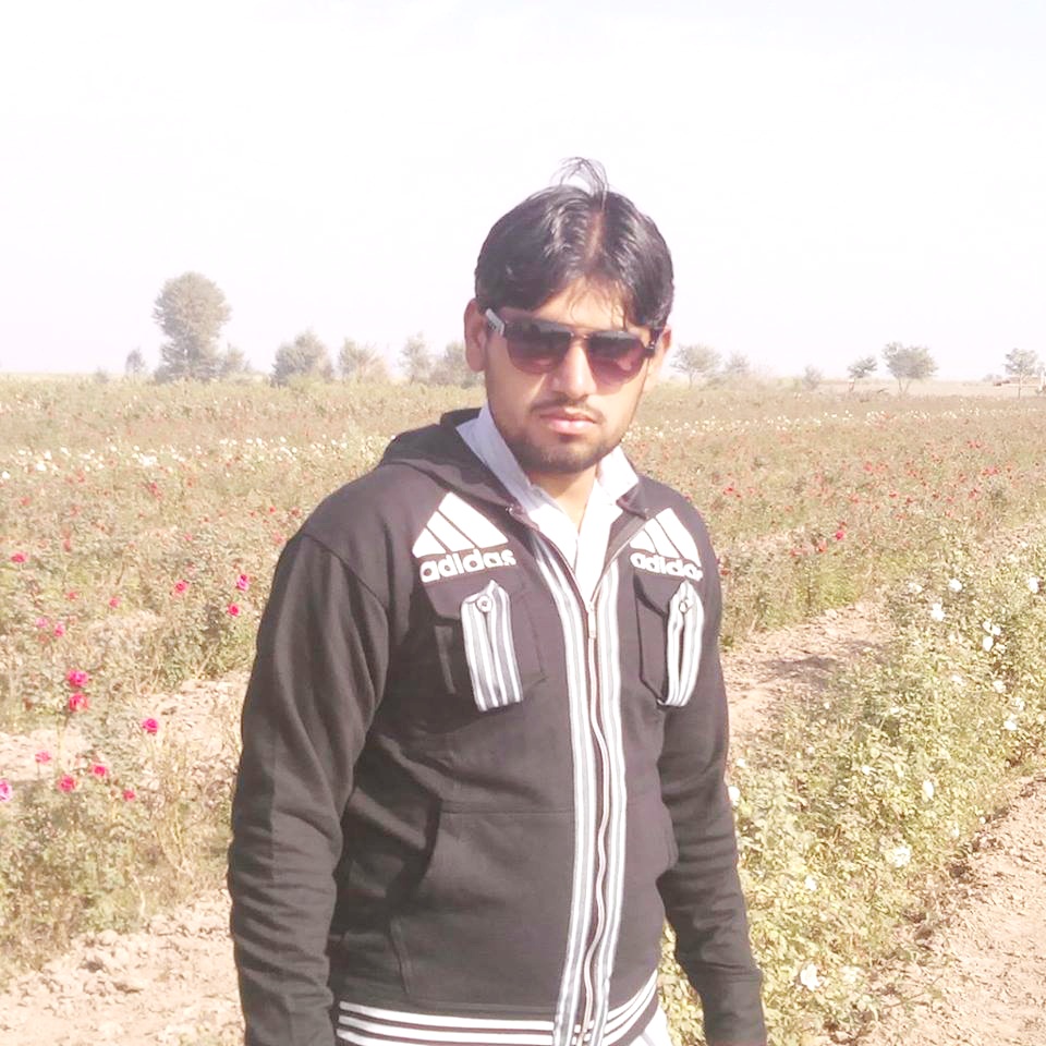 Tajammal Tahir Sarfraz English (UK)