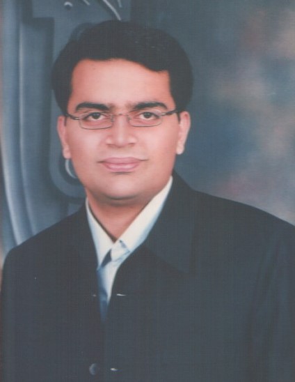 Naveed Akhtar Hashwani 