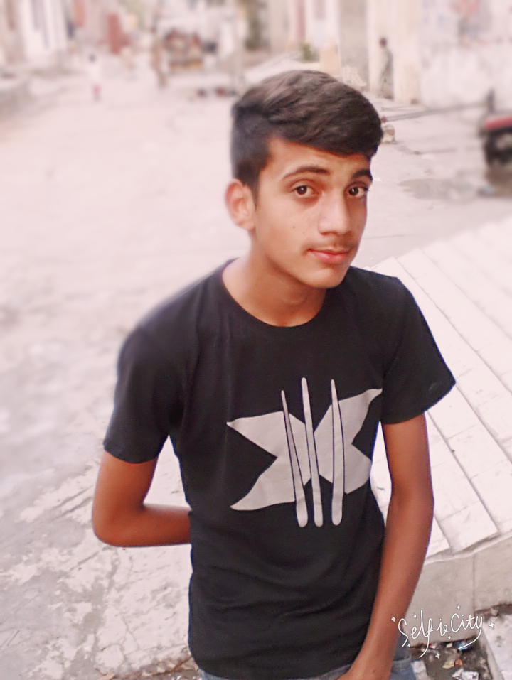 Designer Tracer Photoshop Design