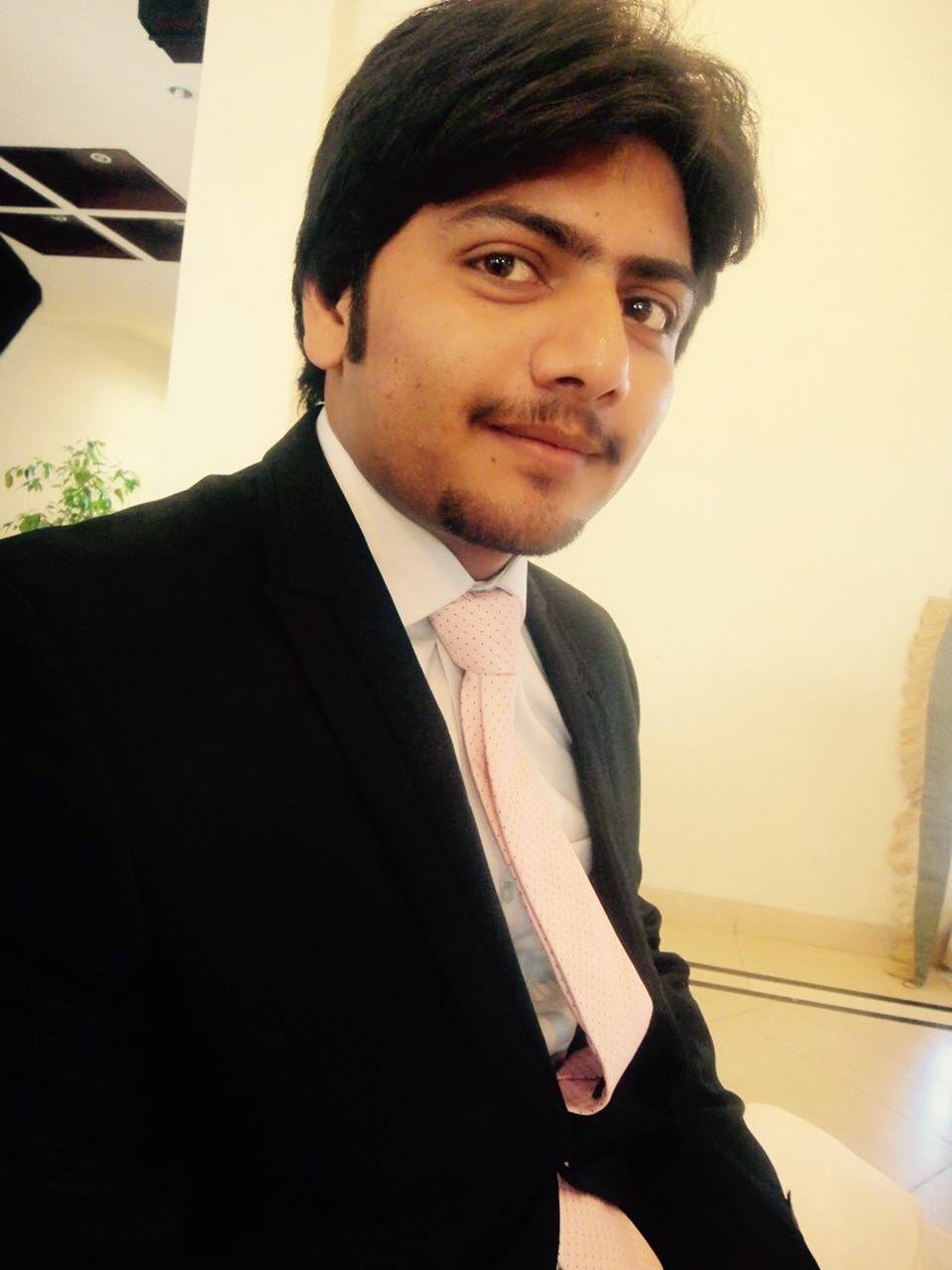 Waqas Dilawar English (US)