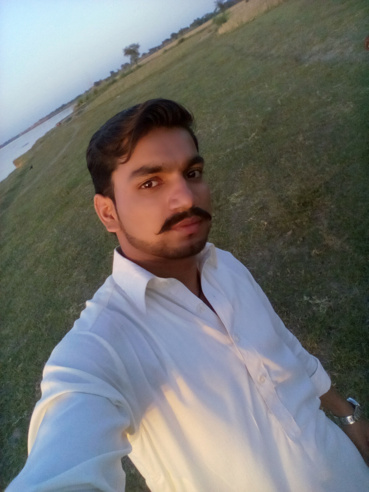 Akash Mattah Management, Education & Tutoring, English (UK), Punjabi, Urdu