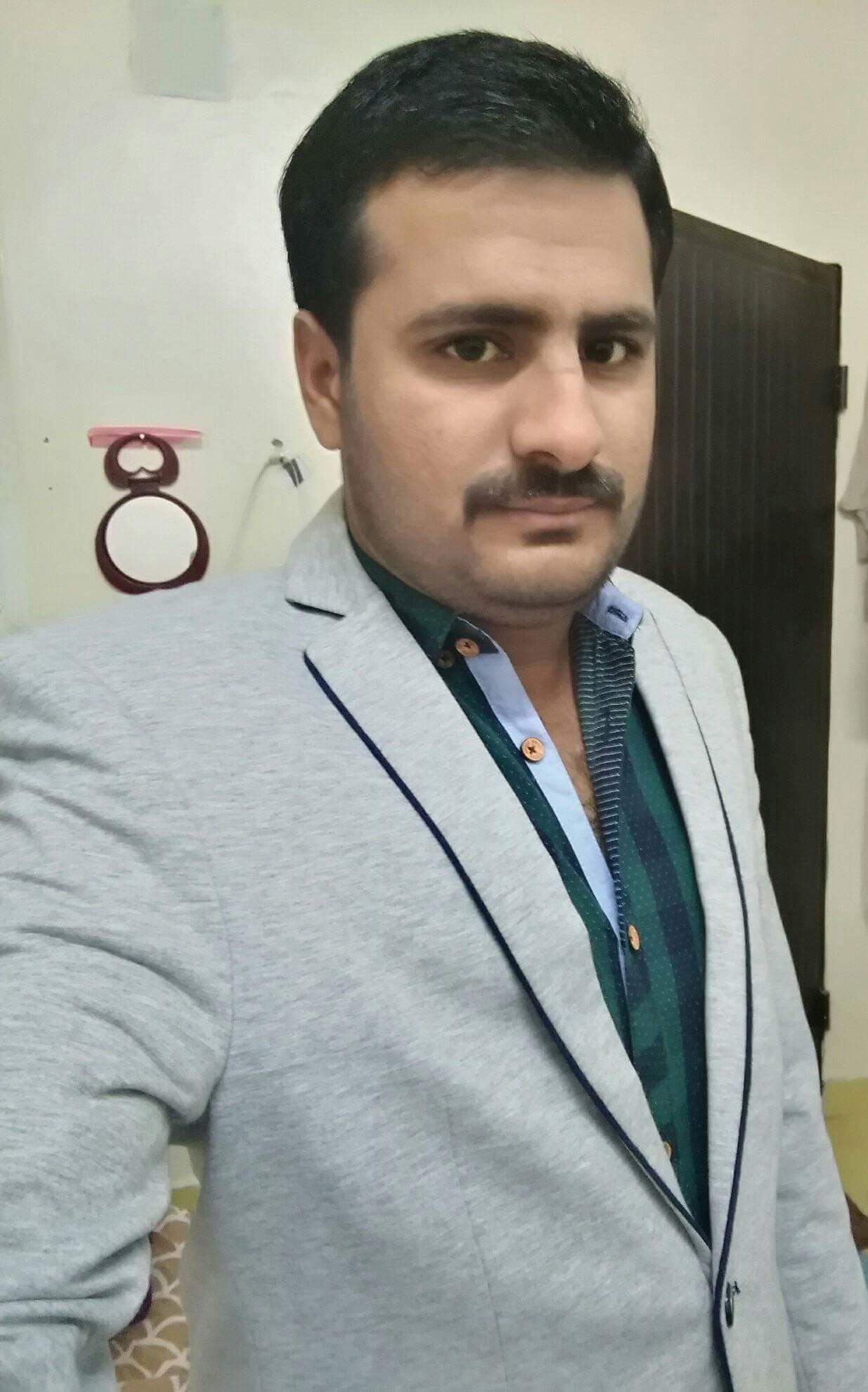 Zulqarnain Tariq Profile Zulqarnain Tariq Profile