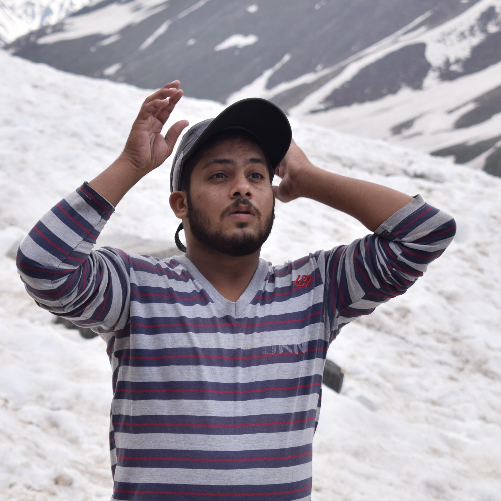 Arif Siddiq Photo Editing, Logo Design, Presentations, Word, Print