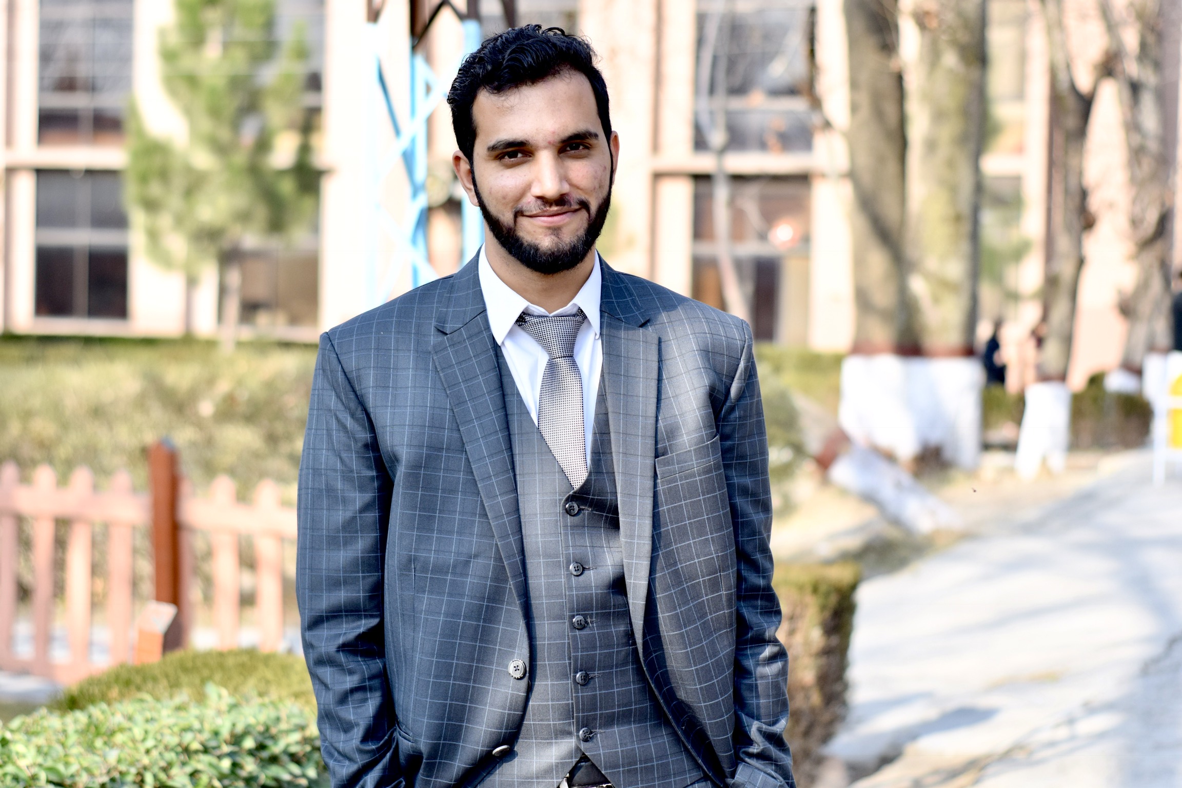 Junaid Khan Electrical Engineering, Arduino, PCB Layout, Physics, Matlab & Mathematica
