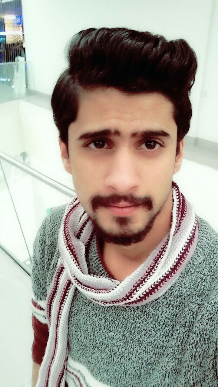 Talha Moeen English (UK)