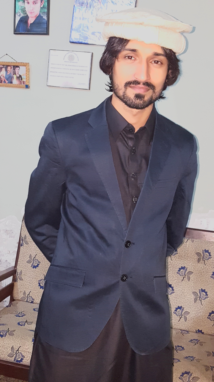 Junaid Malik Data Entry, Customer Support, Electrical Engineering, Delivery, Social Media Marketing