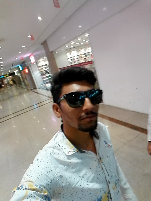 Fukraz Chaudary Windows 8