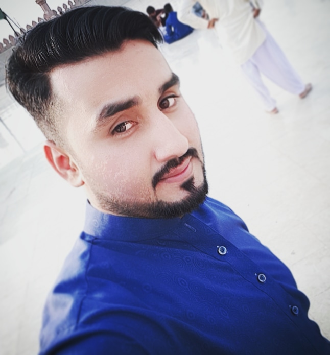 Zeeshan Hassan Profile Zeeshan Hassan Profile