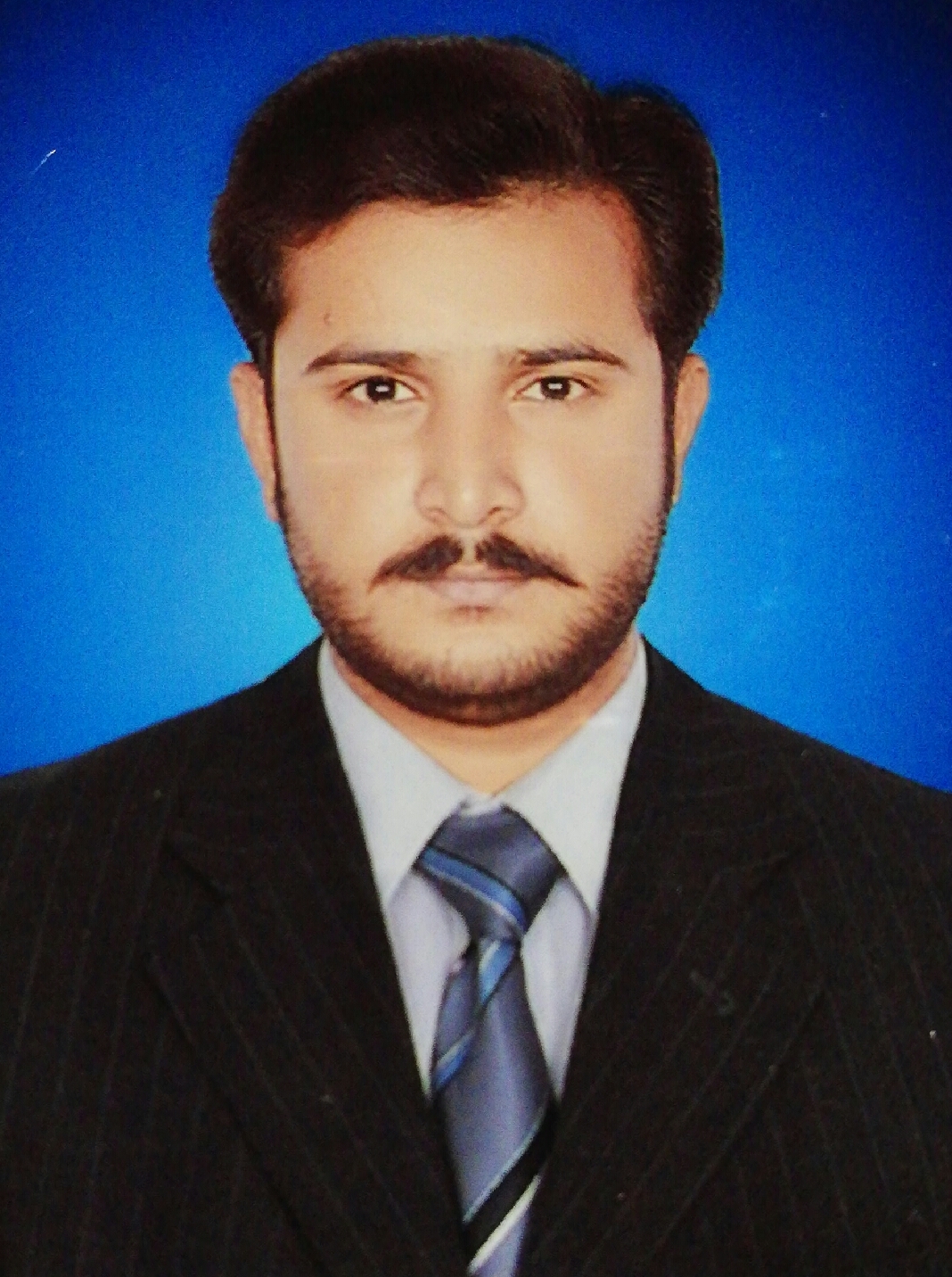 Teghani Farooq 