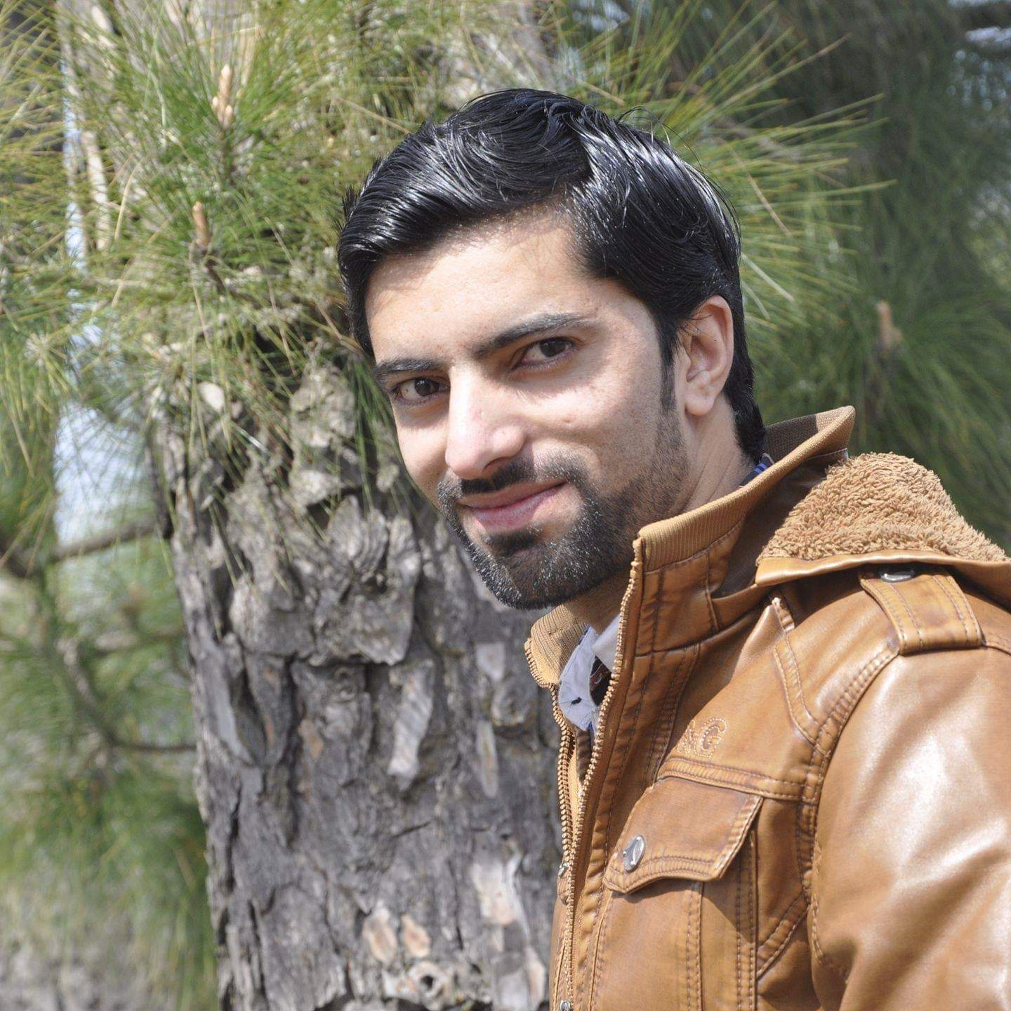 Fraz Gillani Profile Fraz Gillani Profile