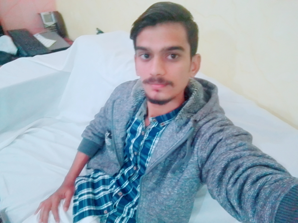 Muhammad Waqas Logo Design