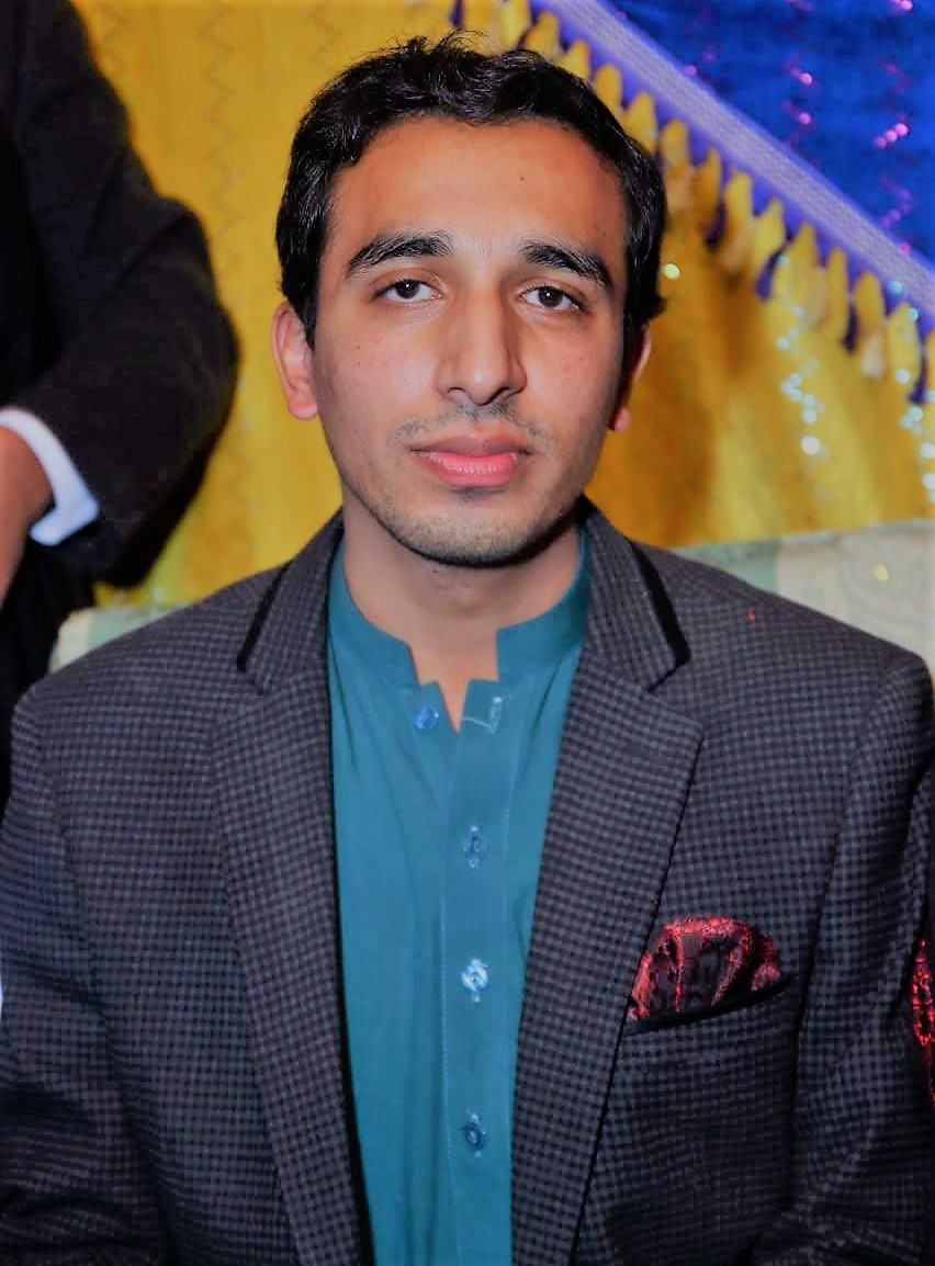 Abdul Rehman Liaqat Illustrator, Photo Editing, Photoshop Design, Logo Design, Presentations