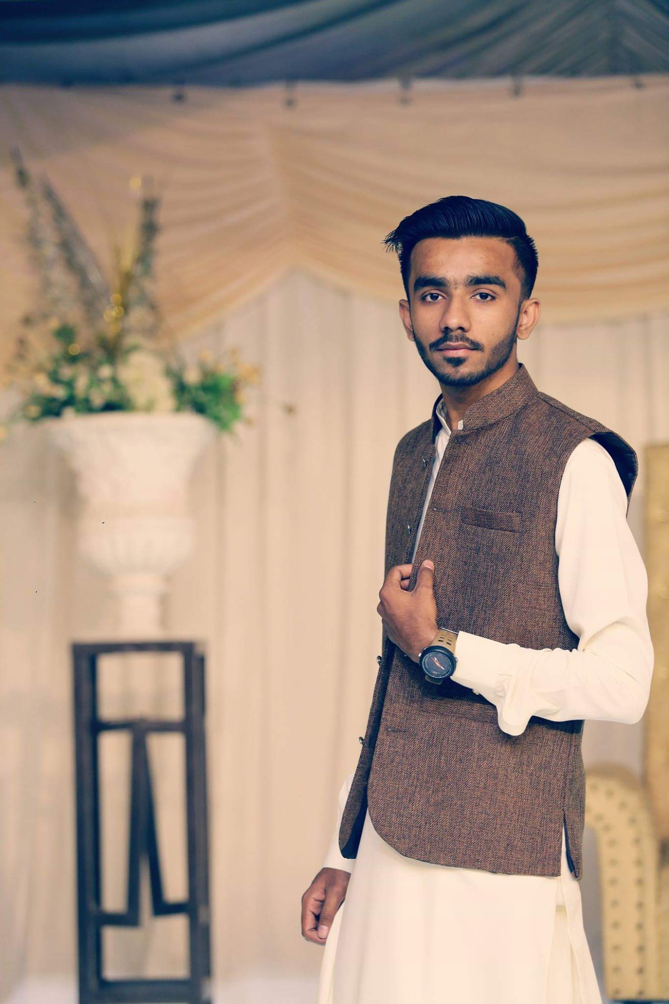 Huzaifa Khan Word, Accounting, Finance, Project Management, Property Management