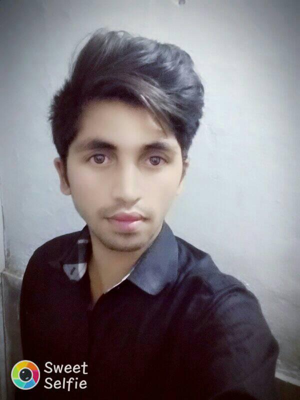 Hamza Mushtaq 