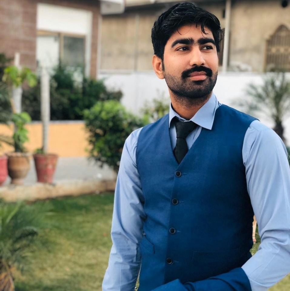 TAYYAB ALYAS Graphic Design, Print, Website Design, Word