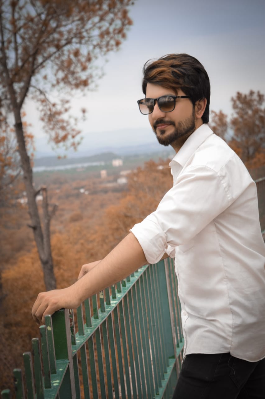Zeeshan Niaz Profile