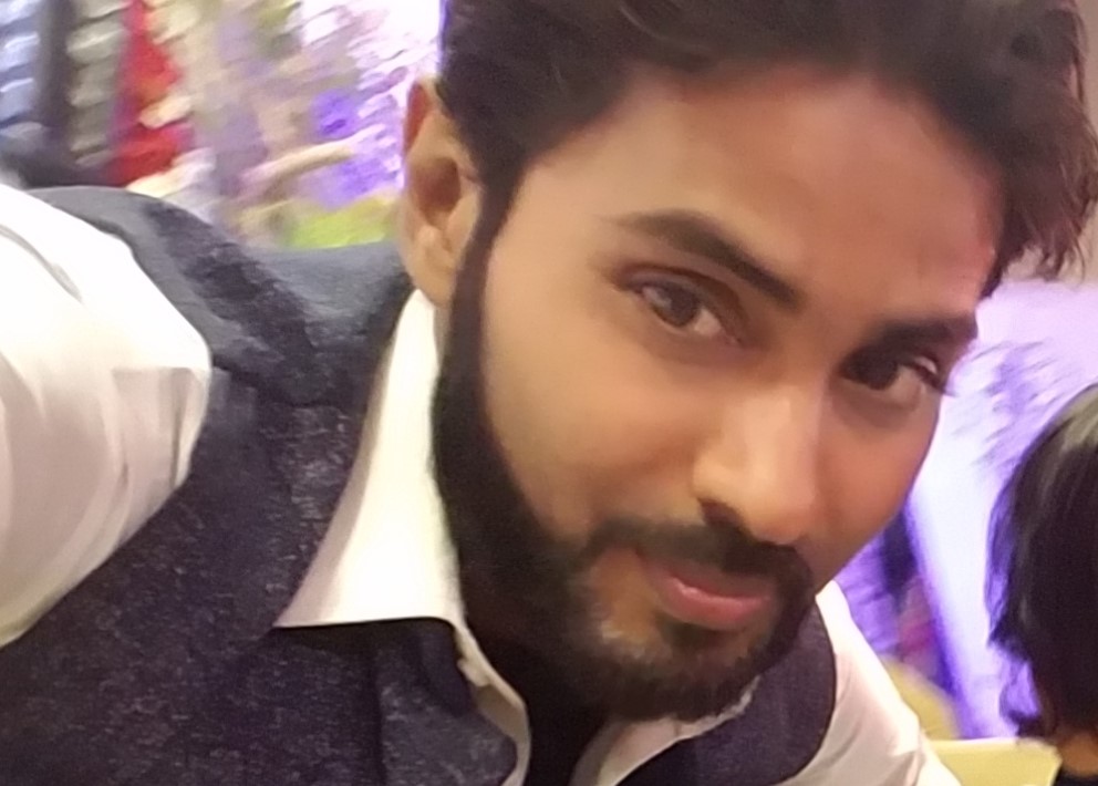 Noman Khilji Photoshop, Photoshop Design, Video Broadcasting, Videography, Apple Compressor, Apple Motion, Video Editing