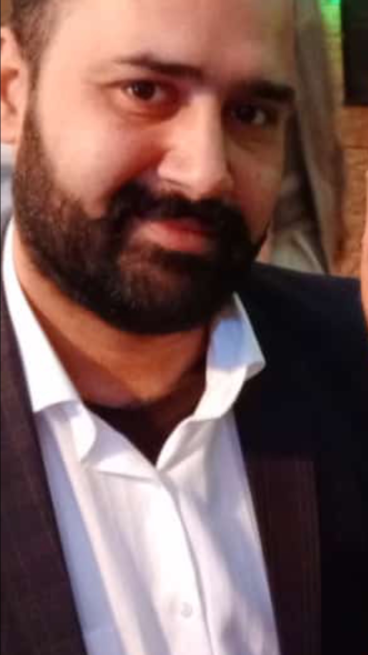 Rana Zubair Package Design