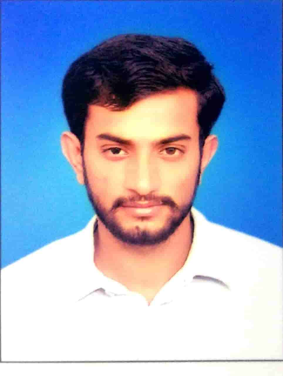 Makhdoom Faisal Hammad 