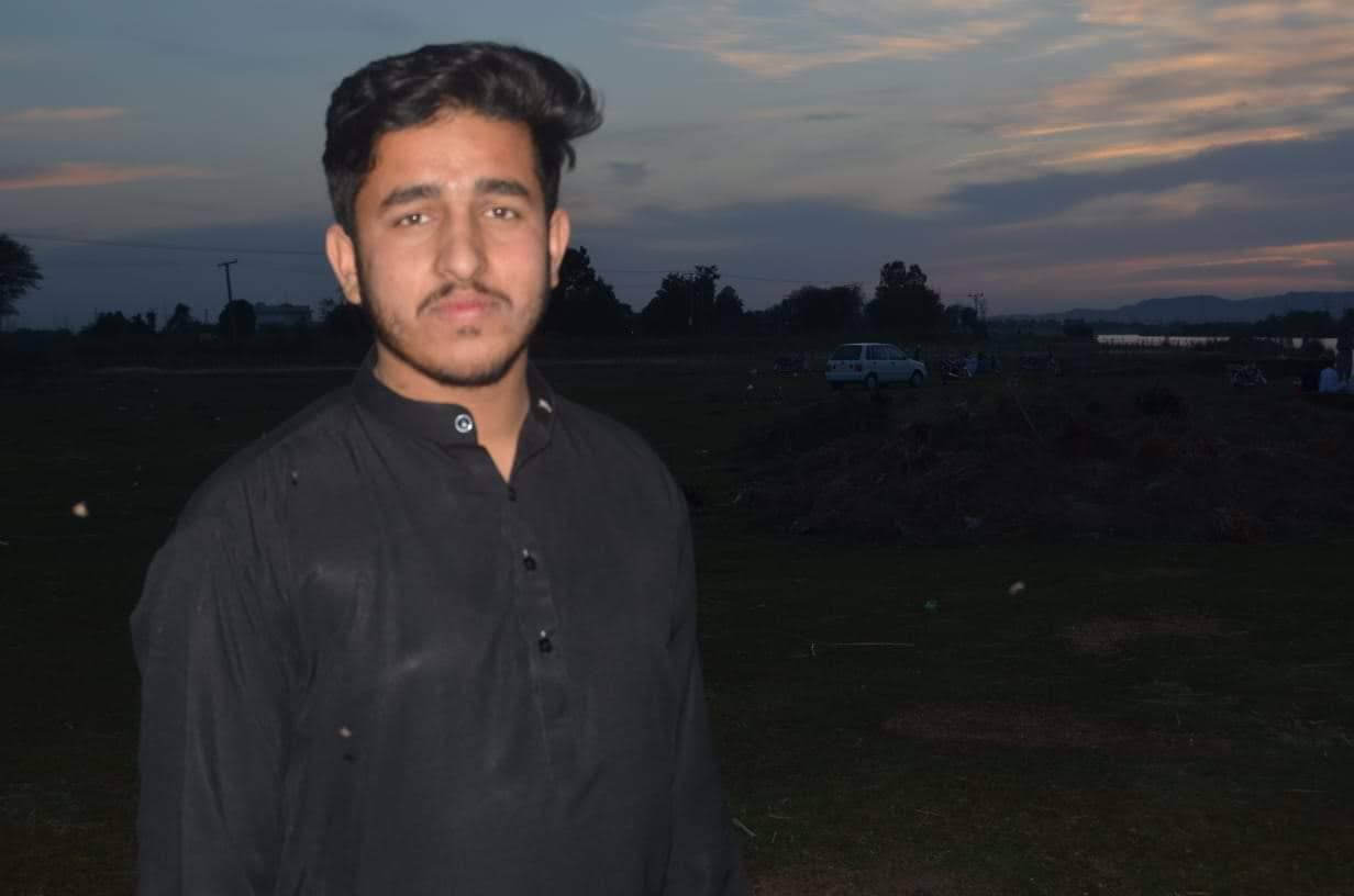 Ahtesham Nadeem 3D Design, 3D Modelling, 3D Rendering, 3ds Max, After Effects, Banner Design, Creative Design, Photoshop, Print