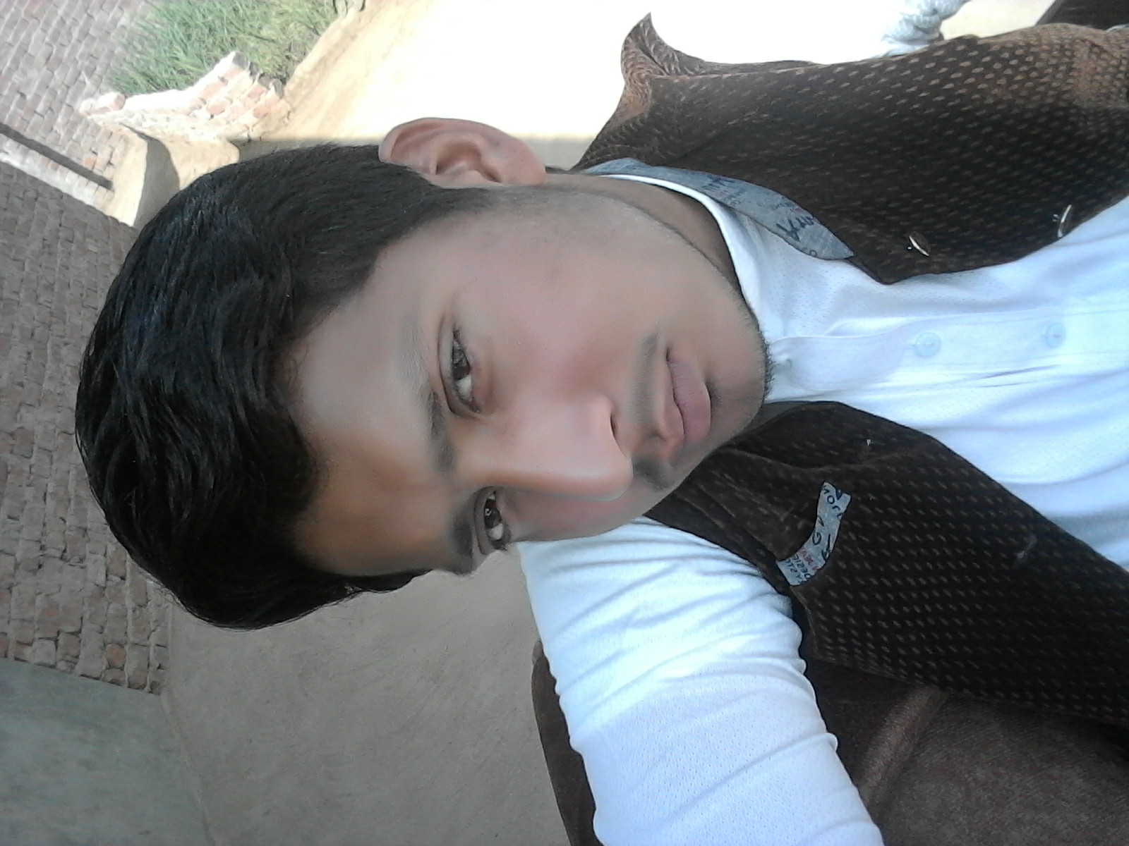 Zeeshan Nisar 