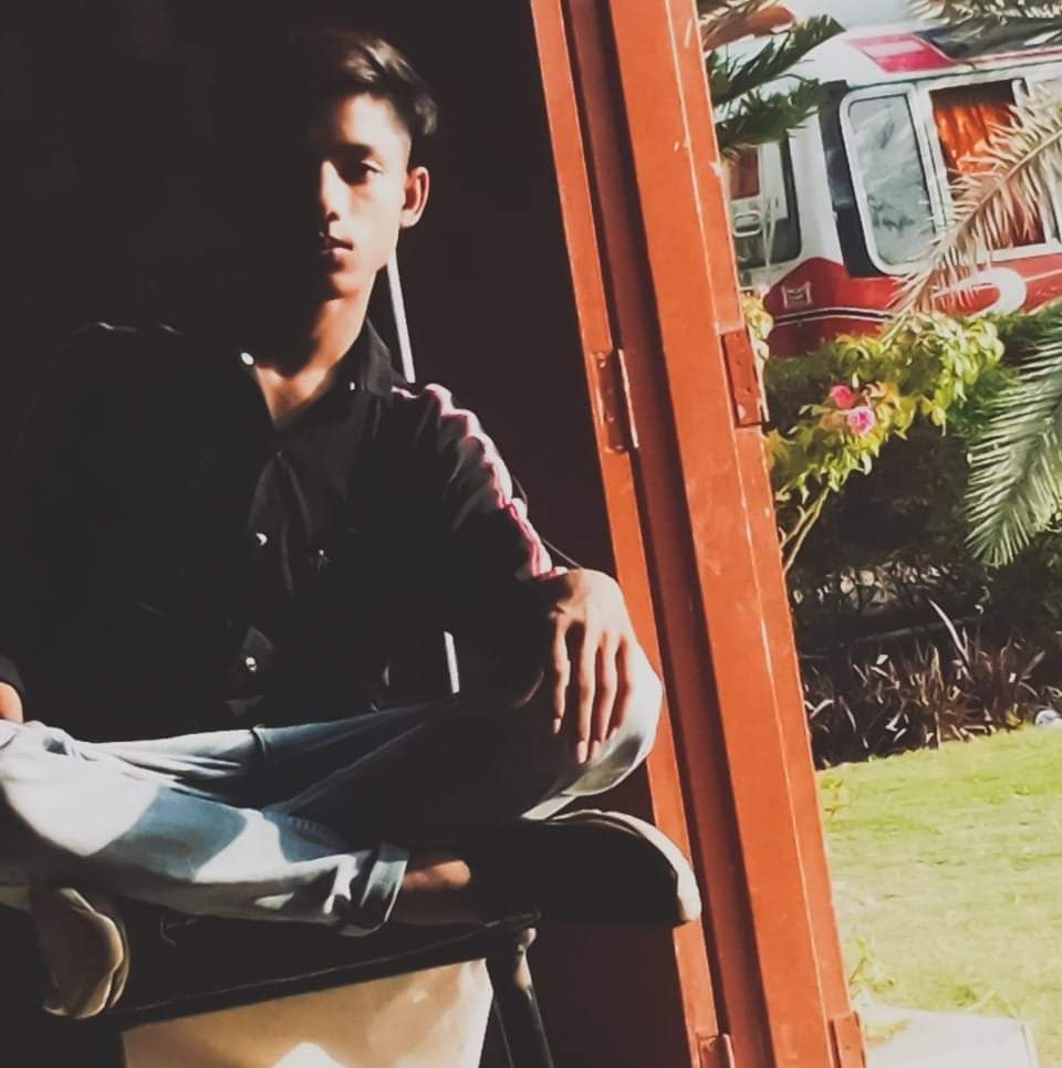 Arqam Khan Excel, Electrical Engineering, Delivery, Pickup