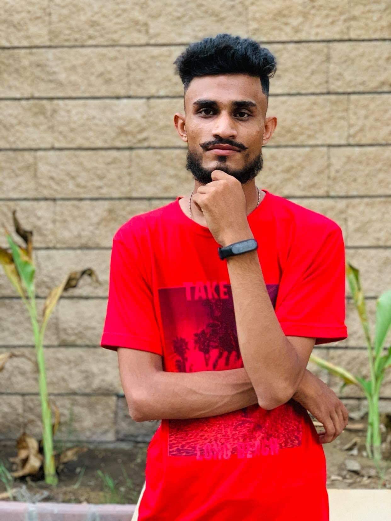 Allama Gulam Jilani Khan Driving, English Typing