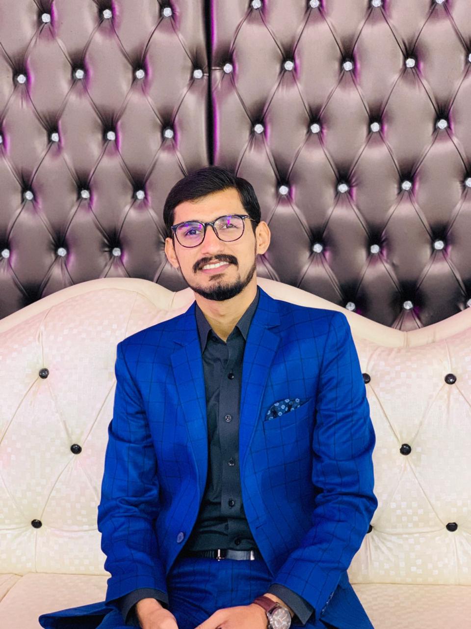 UMAIR KAMAL Profile UMAIR KAMAL Profile