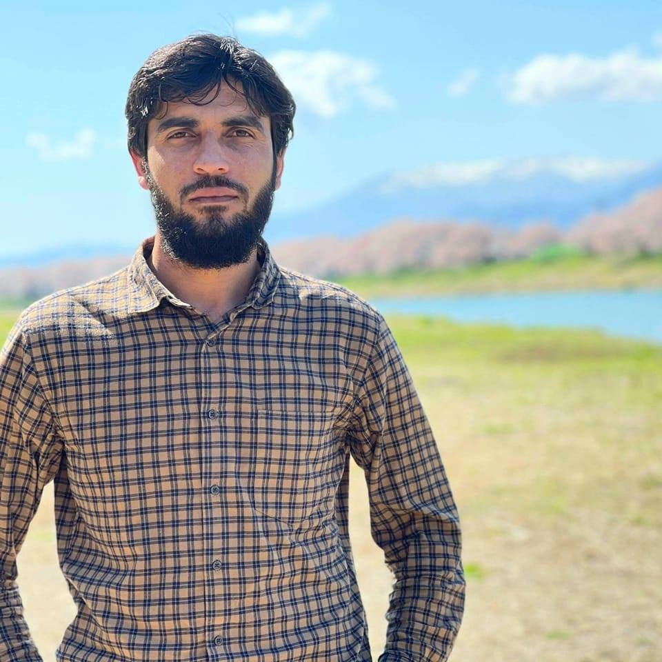 ISHFAQ AHMAD Matlab And Mathematica, LaTeX, Scientific Writing, MS Office, R, Python