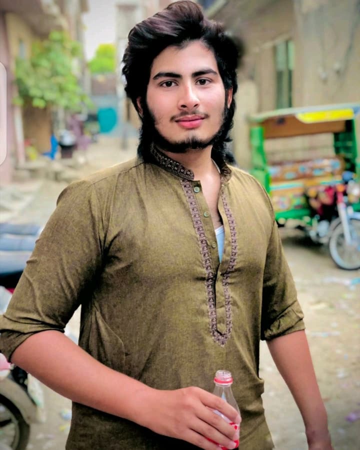 ABDUL WAHAB QURESHI Communications