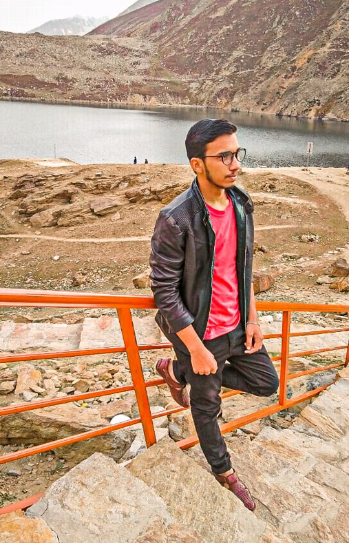 Muhammad Awais Awais English Typing, Urdu Typing, Voice Talent, Payroll, Care Management, RF Site Survey, Video Upload, Data Delivery, Moving, Rapid Prototyping