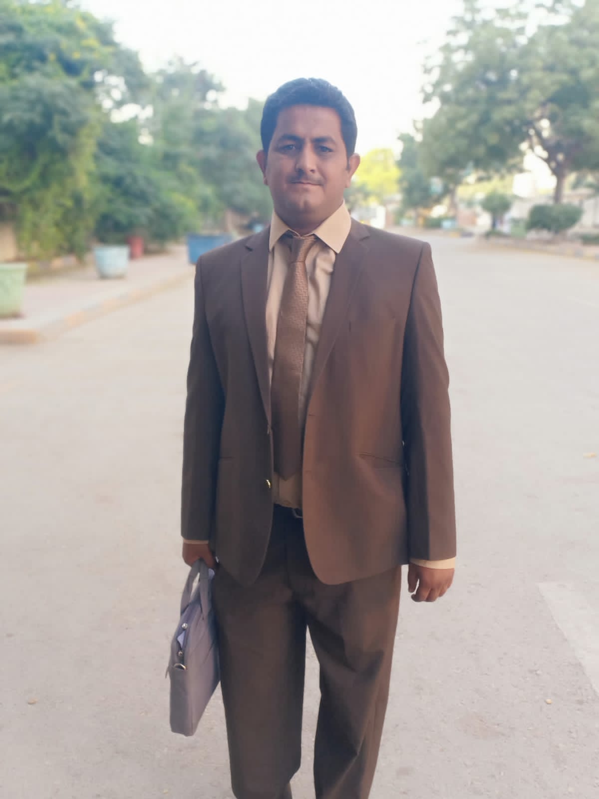 Ghulam Akbar MS Office, Employee Training, TeamViewer, Development, Marketing, Research Writing