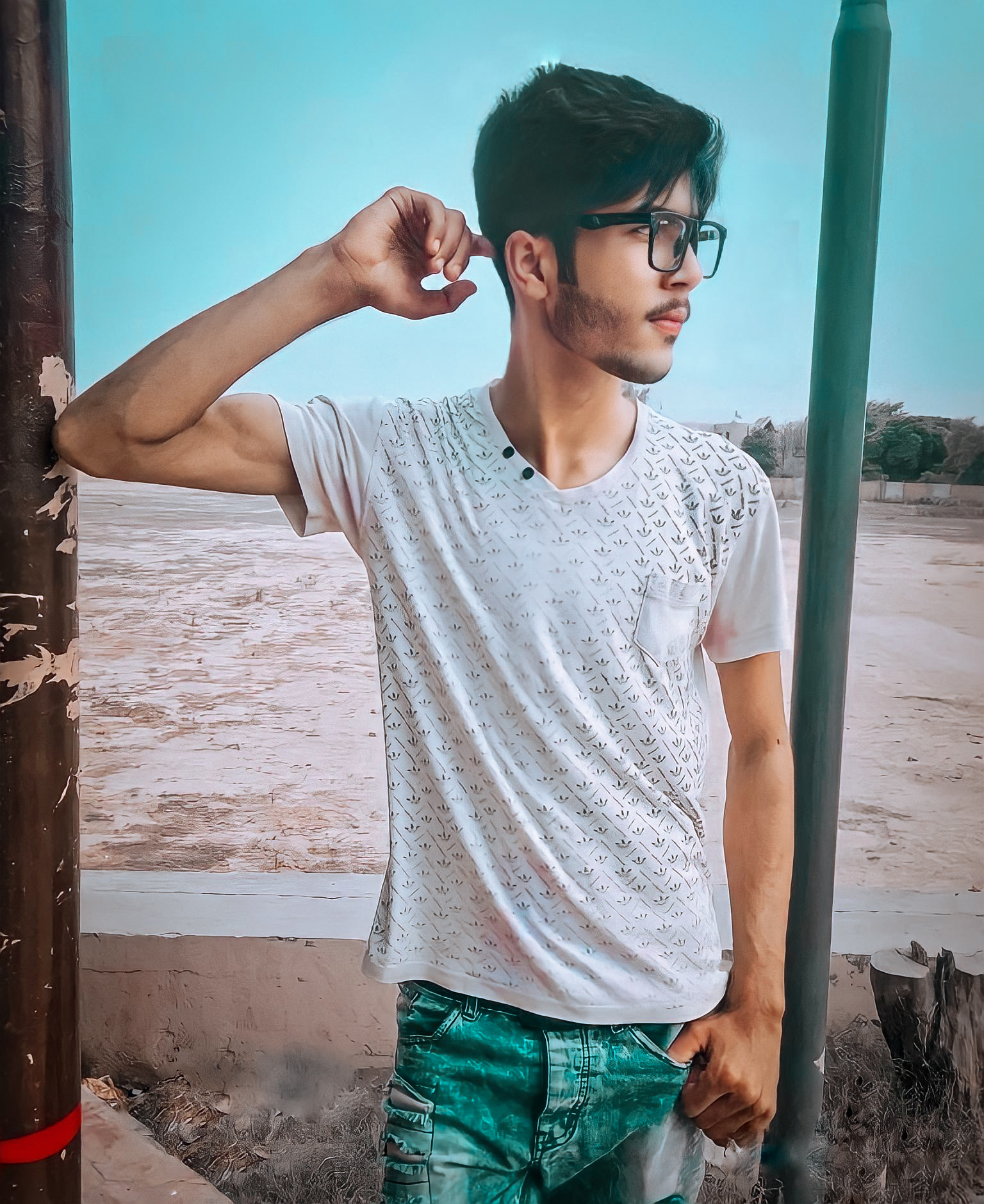 Hussnain Akram English Typing, Blog Design, Motion Graphics, Photo Editing, Videography, Word