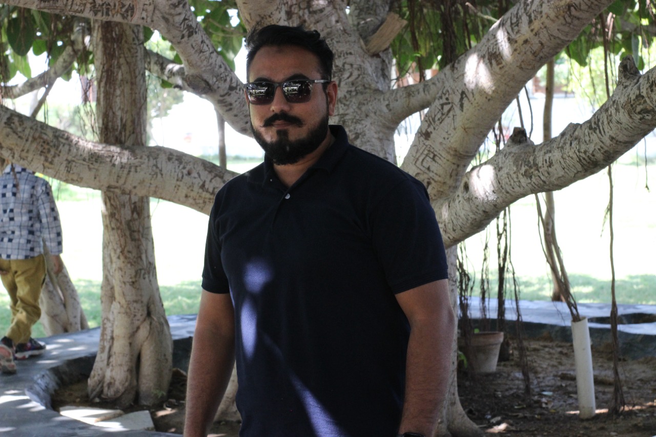 Umer Tariq Shorthand, Cooking, Interior Design, Makerbot, Photography