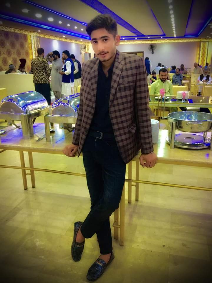 Mujtaba Zahid Urdu Typing, Photo Editing, Music, Photography, Photoshop