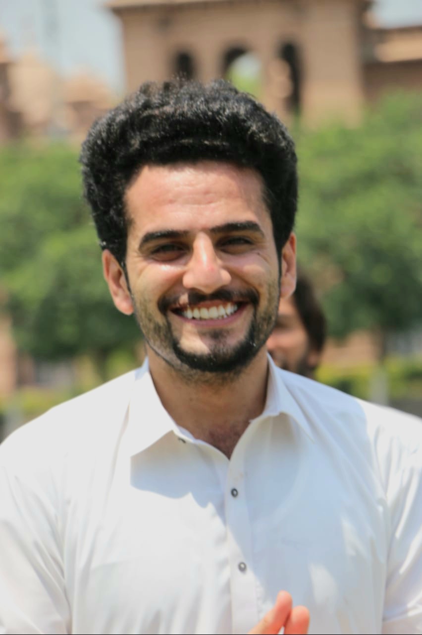 Saqib Ahmad MS Office, CSS, Dreamweaver, Logo Design, PSD To HTML, Templates, Word, Website Testing, Website Build