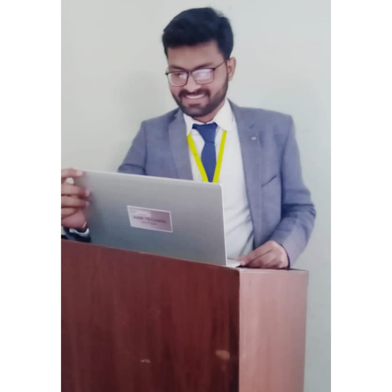 Zain Shakeel Profile Zain Shakeel Profile