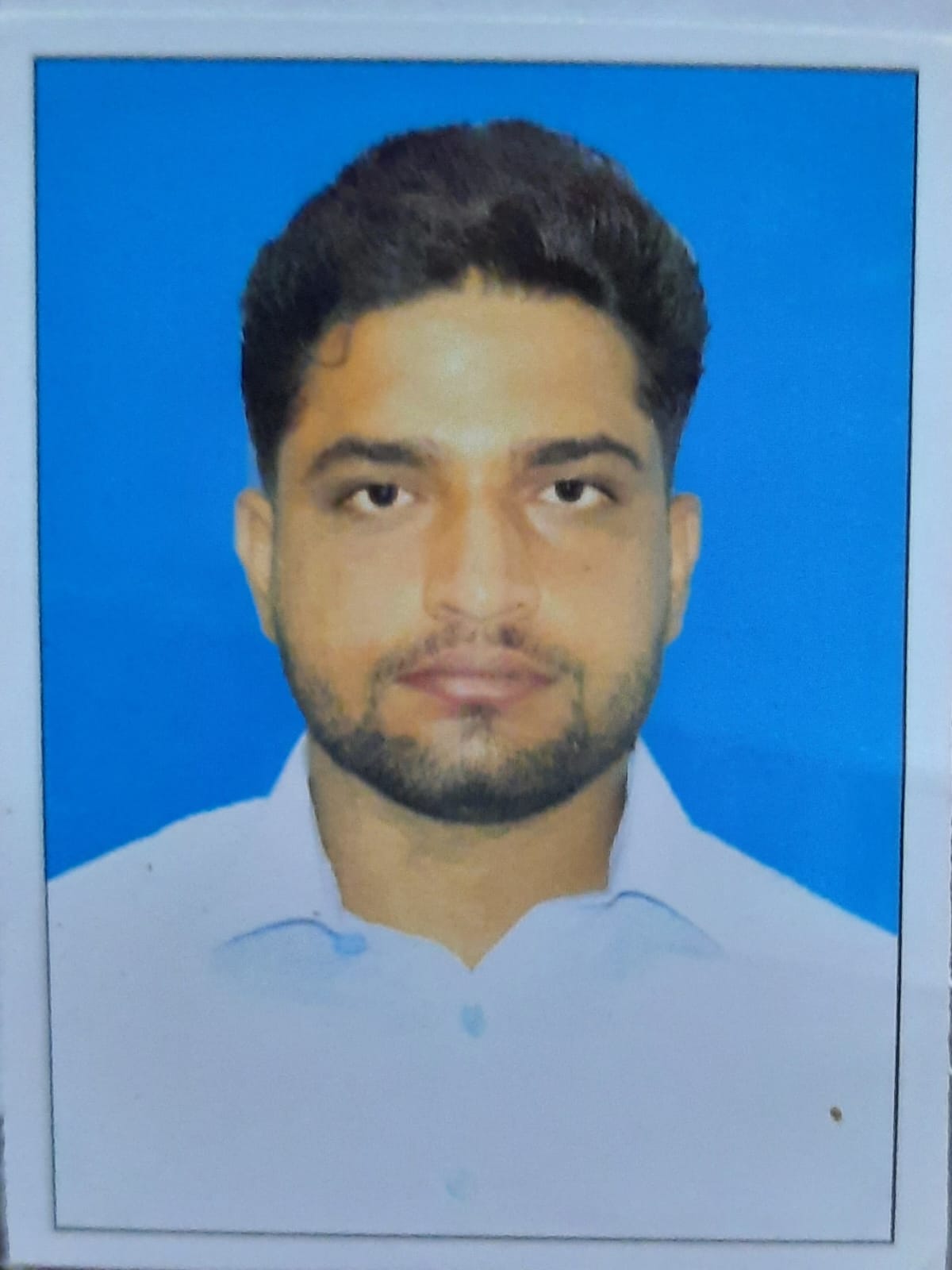 Uzair YOUNIS English Typing, MS Office, Photo Editing, Photoshop