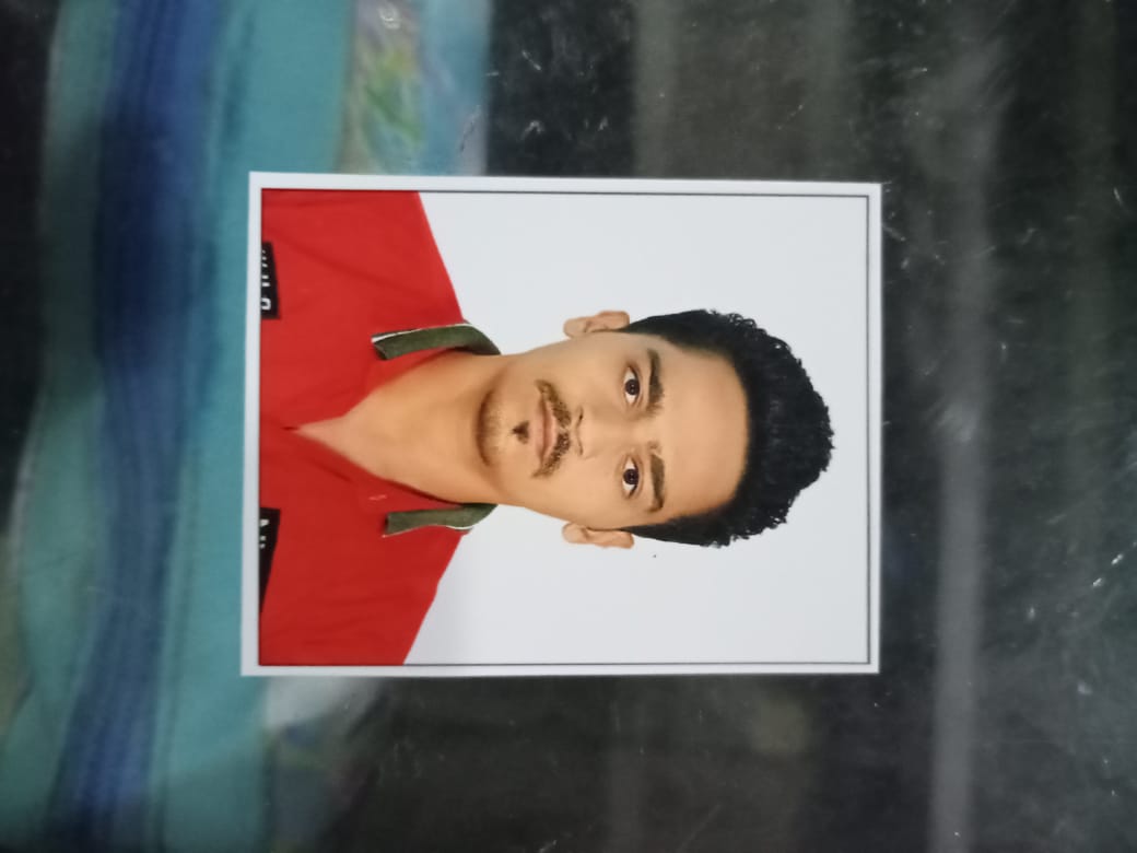 Fayyaz Hussain English Typing, MS Office, Fashion Modeling, Graphic Design