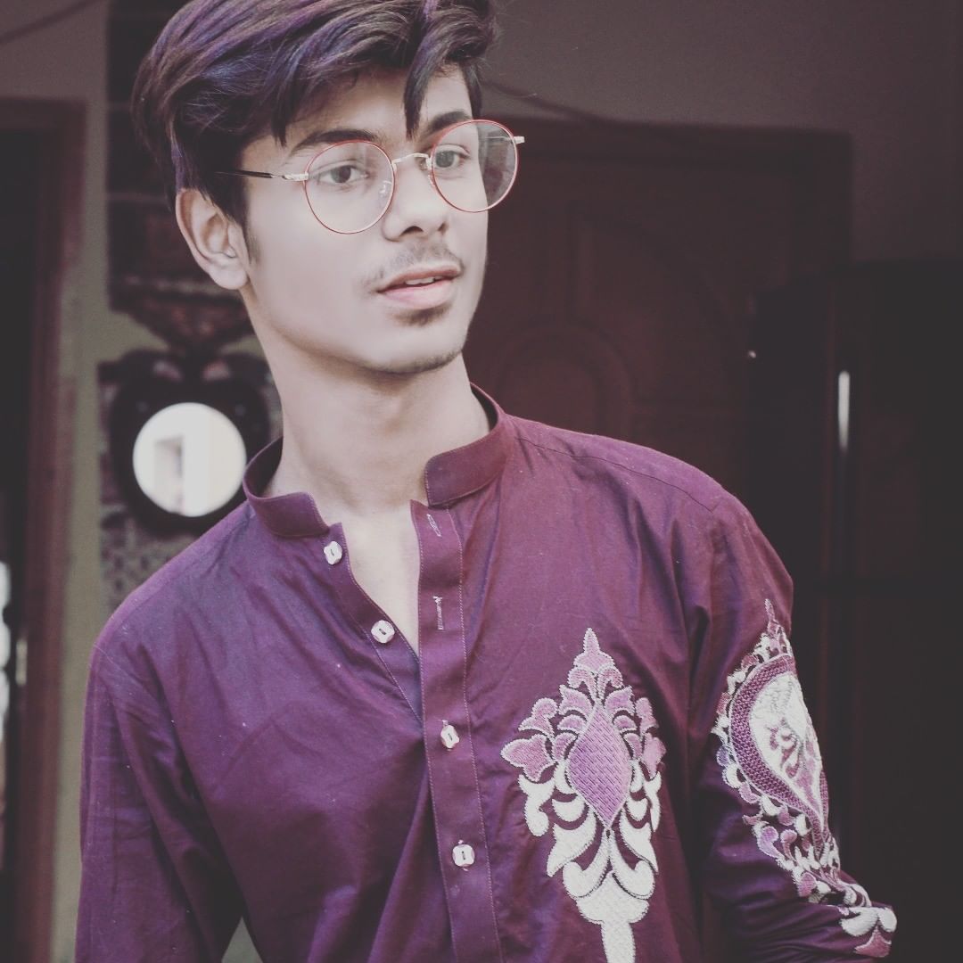 Shujaat Memon Profile