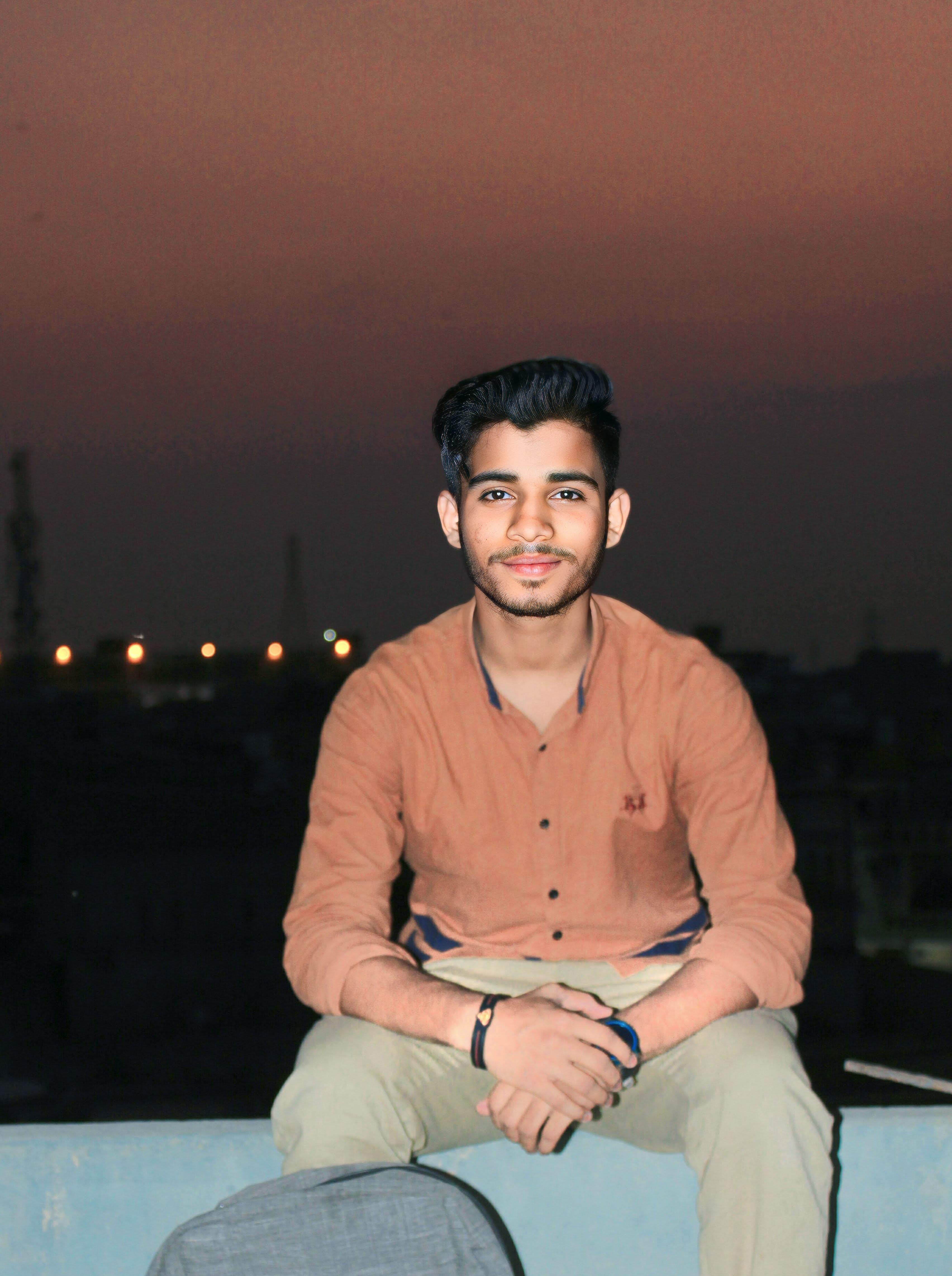 Muhammad Labeed Urdu Typing, English Typing, MS Office, Photo Editing, Photography, CV Design, Family Law, Fircosoft