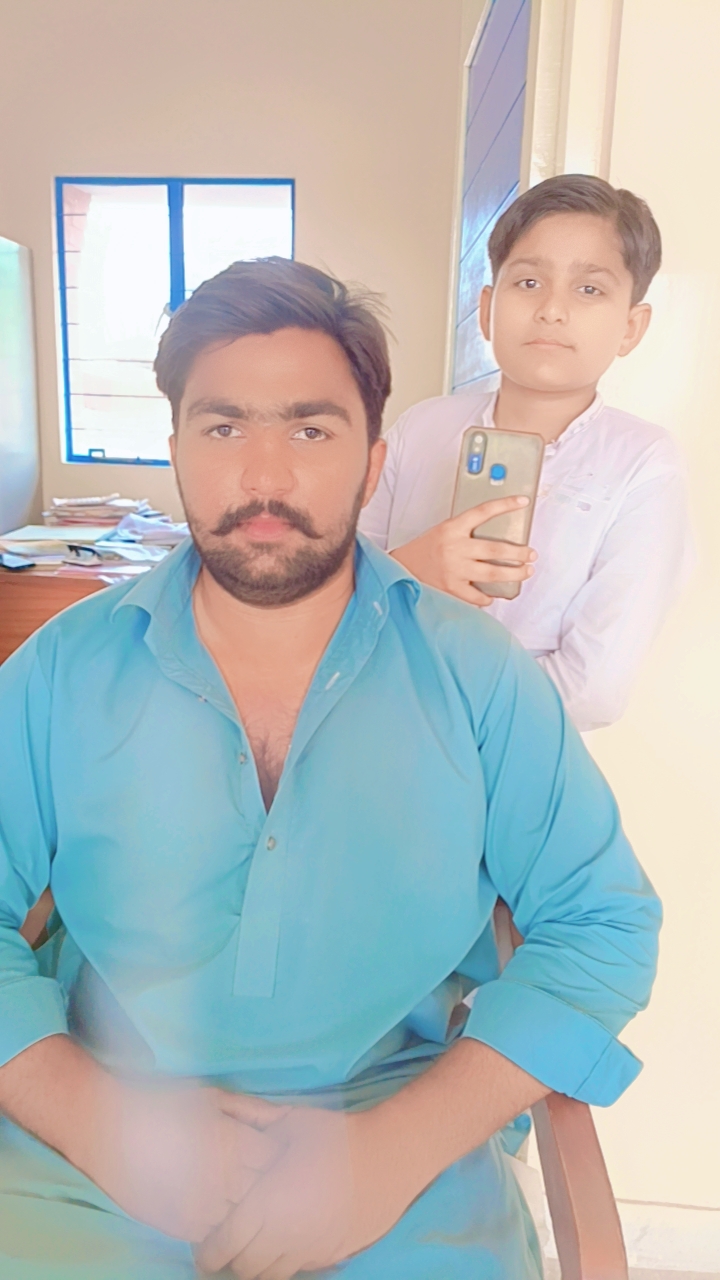 Adnan Zahoor Profile