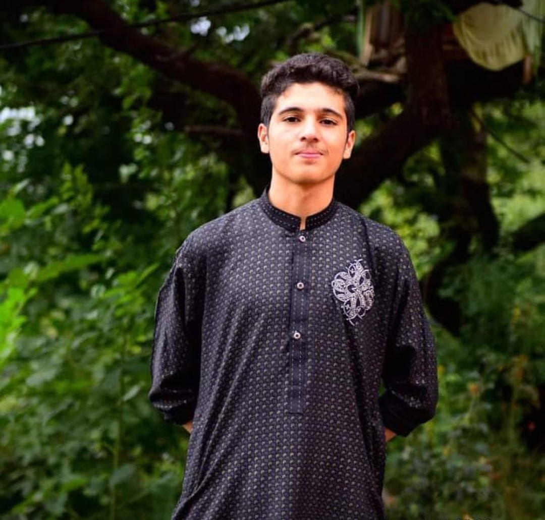 Azran Abbasi Profile Azran Abbasi Profile