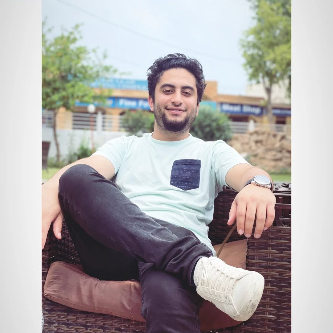 Muhammad Waleed Driving, Arts & Crafts, Adobe LiveCycle Designer, Fashion Design