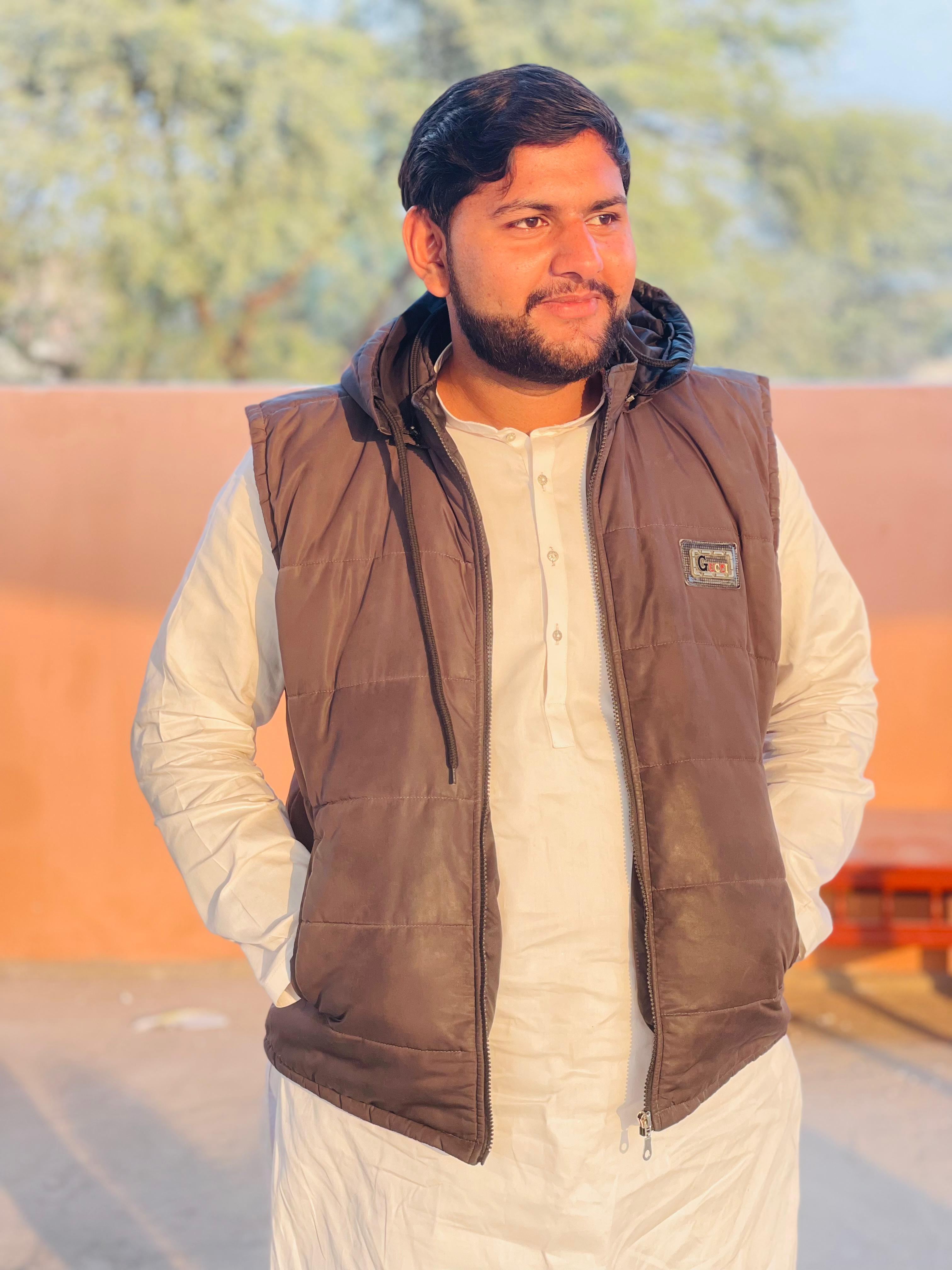 Muhammad Fahad Shorthand, English Typing, Driving, CV Design, Accounting