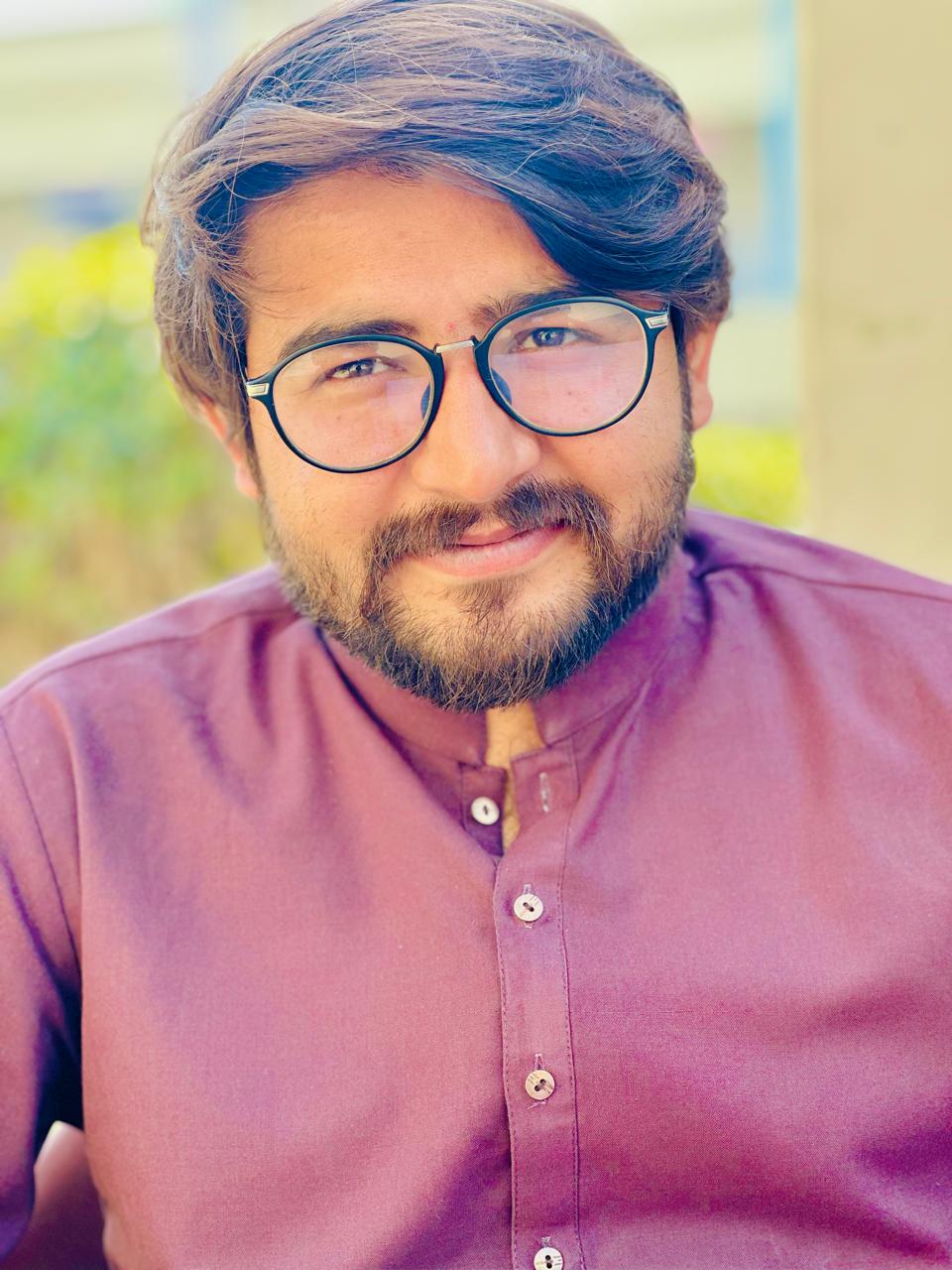 Hafiz Shozab Ahmad Graphic Design, English Typing, MS Office, Urdu Typing, Banner Design, Photography